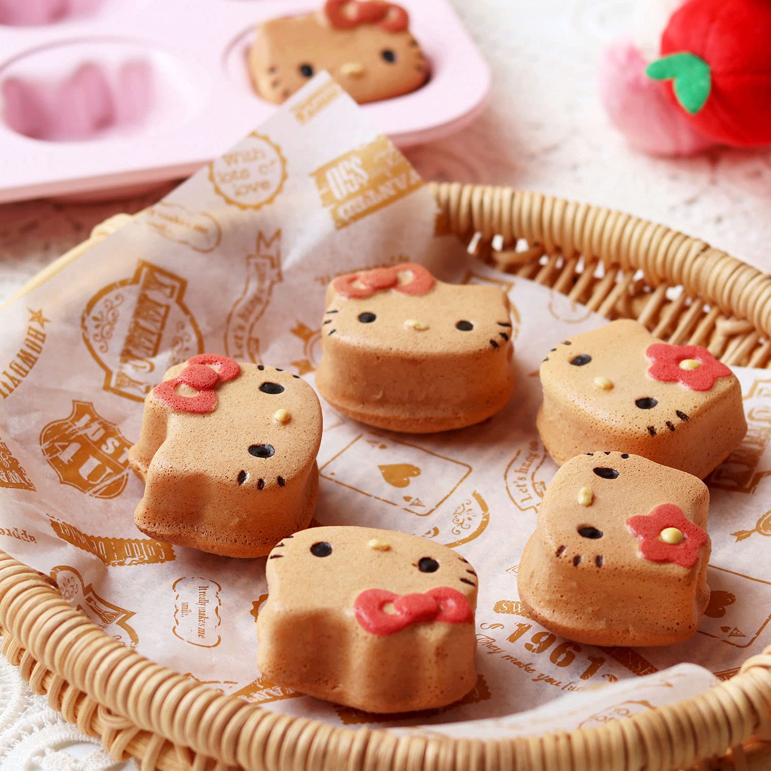 CHEFMADE Hello Kitty Cake Pan, 12-Cavity Non-Stick Cat-Shaped
